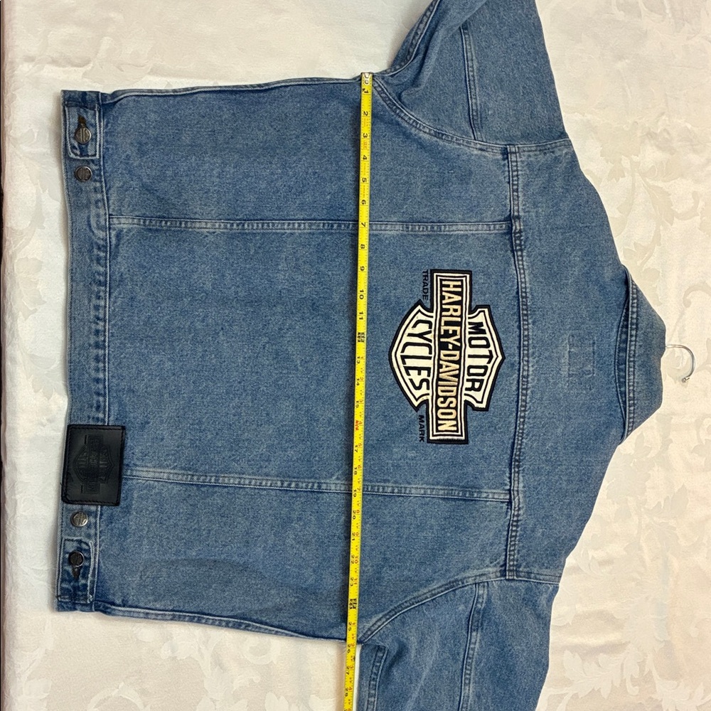 Authentic Harley-Davidson Blue Denim Jacket, Size M with pin included - Picture 14 of 14